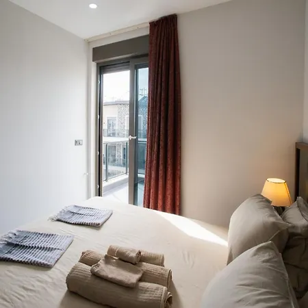 Apartment Living Dream Duplex *
